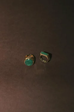 Dipua Anel Aura: Detalhe Dourado que Encanta