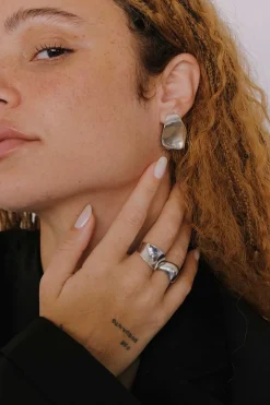 Dipua Anel Paris: Estilo Urbano em
