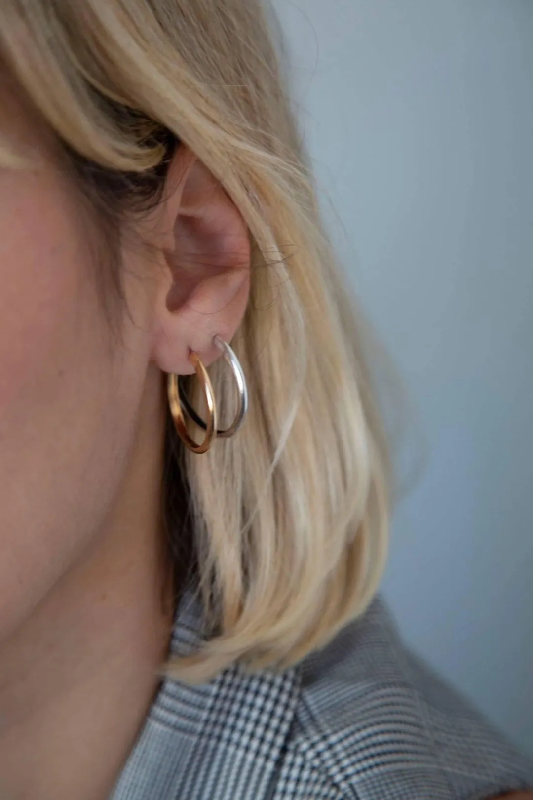 Dipua Argola Slim Banhada a - Estilo Minimalista