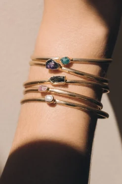 Dipua Bracelete Luna Dourado: Lua Crescente na Moda
