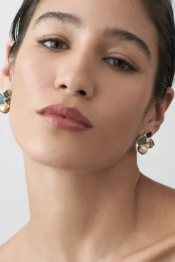 Dipua Brinco Flora Banhado a - Delicadeza em Cada Pétala