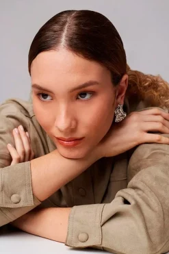 Dipua Brinco Georgia: Beleza com um Toque de