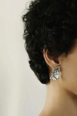 Dipua Brinco Georgia: Beleza com um Toque de