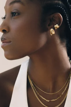 Dipua Brinco Paris Banhado a - Beleza e Estilo em Uma Peça Única