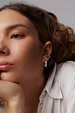 Dipua Ear Cuff Nano Banhado a - Modernidade e Estilo Unificados