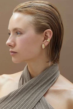 Dipua Ear Cuff Paris Banhado a - Modernidade e Estilo em Uma Peça Única