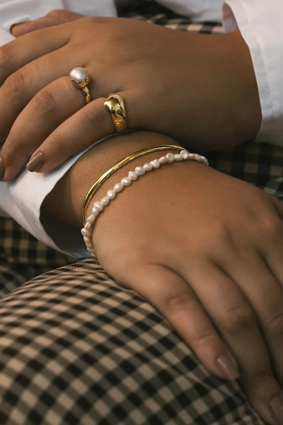 Dipua Pulseira Emille Banhada a - Tendência Sutil em Cada Elo